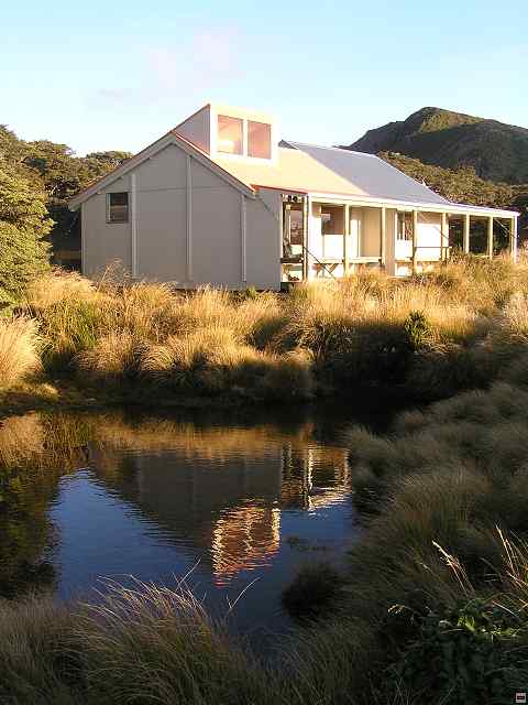 Ruahine - Sunrise Hut 030.jpg